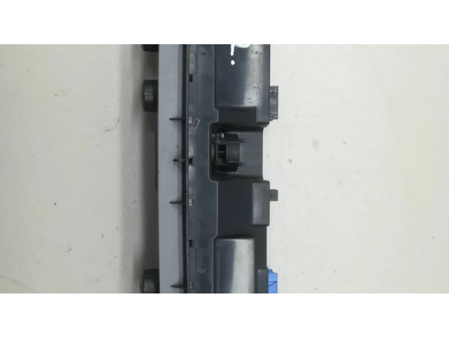 Блок управления климат-контролем 64116921675   BMW 7 E65 E66