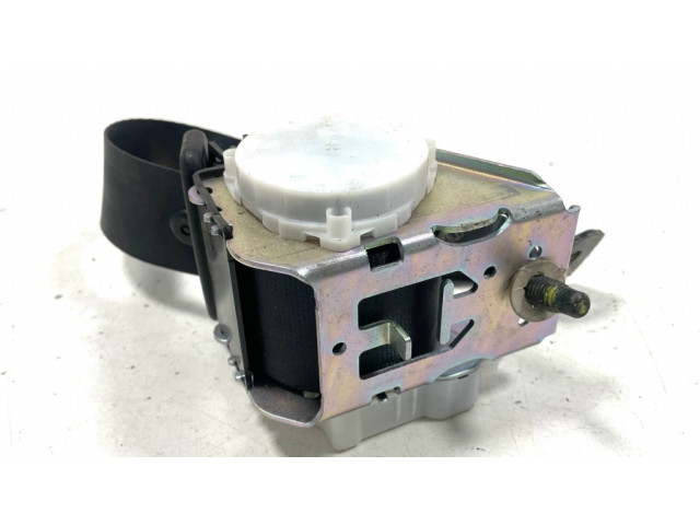 Задний ремень безопасности