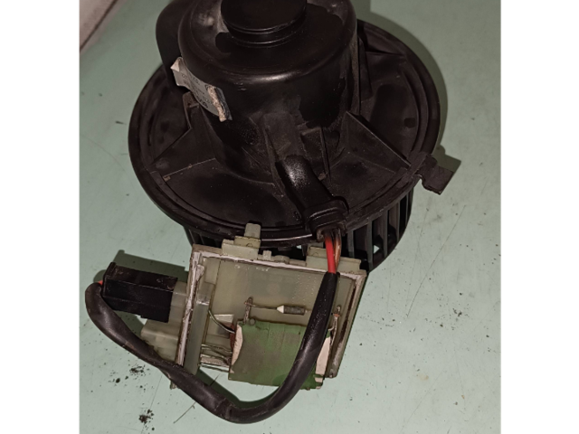 Вентилятор печки    357819021, 3137020022   Volkswagen PASSAT B4
