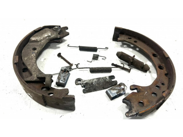 Колодки ручного тормоза