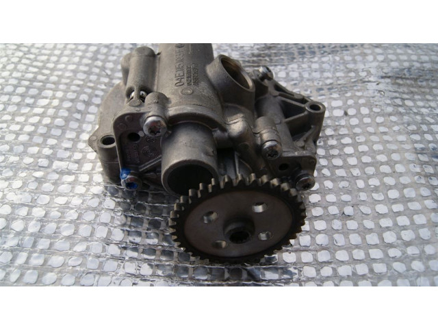 Масляный насос   04E115103F  Audi A1 