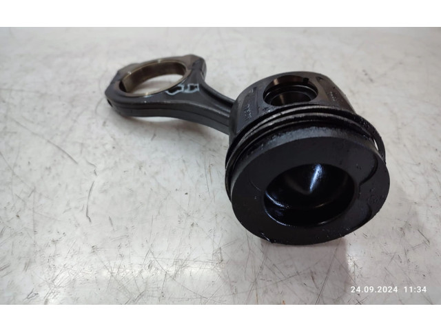 Píst Mercedes-Benz S W221 OM642