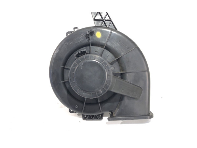 Вентилятор печки    6Q1819015C   Skoda Fabia Mk1 (6Y)
