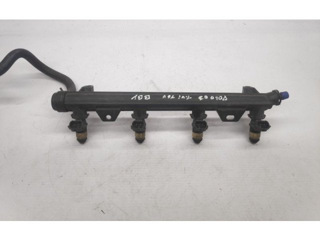 Топливная рампа 036133320, 036133319BF Skoda Fabia Mk1 (6Y)