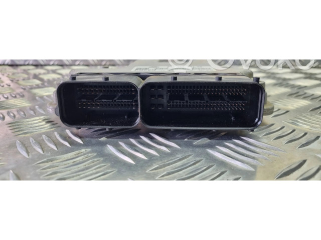 Řídící jednotka 03G906021CG, 0281012746   Volkswagen Caddy 2007