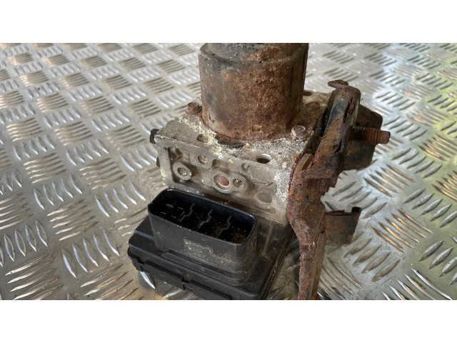 Блок АБС 8954113040, 4451013070   Toyota  Corolla Verso E121  2001-2004 года