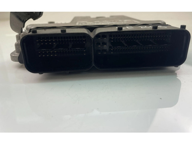 Řídící jednotka 06J906026BK, 0261S04042 Volkswagen Tiguan 2010