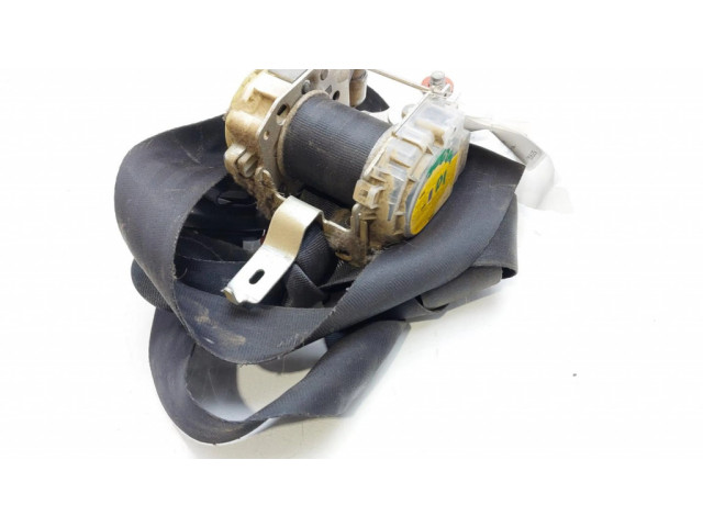 Передний ремень безопасности