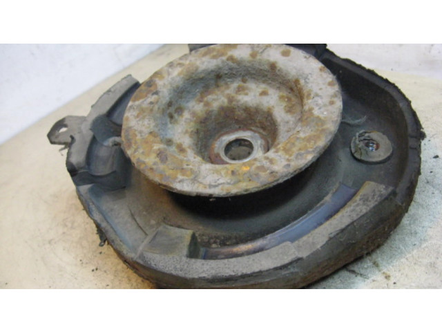 Опора пружины (верхняя)