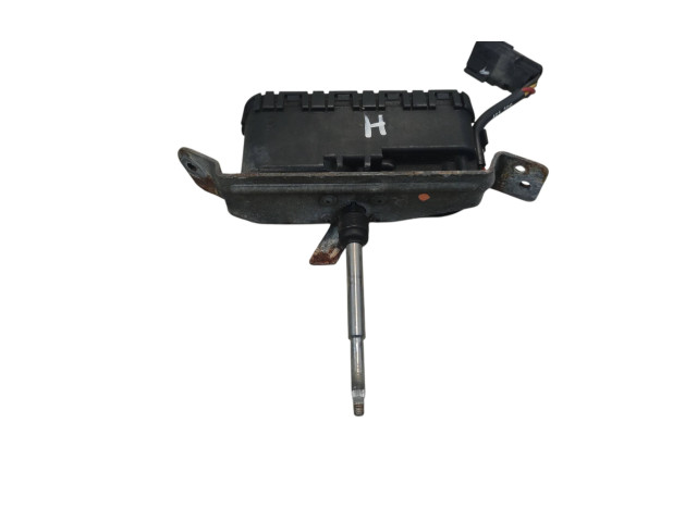 Моторчик стеклоочистителя 9154528    Volvo S80