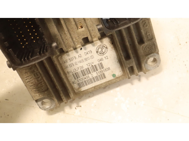 Блок управления двигателем ECU    Fiat Punto Evo