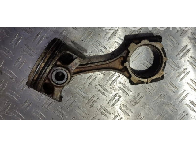 Píst Toyota Celica T200