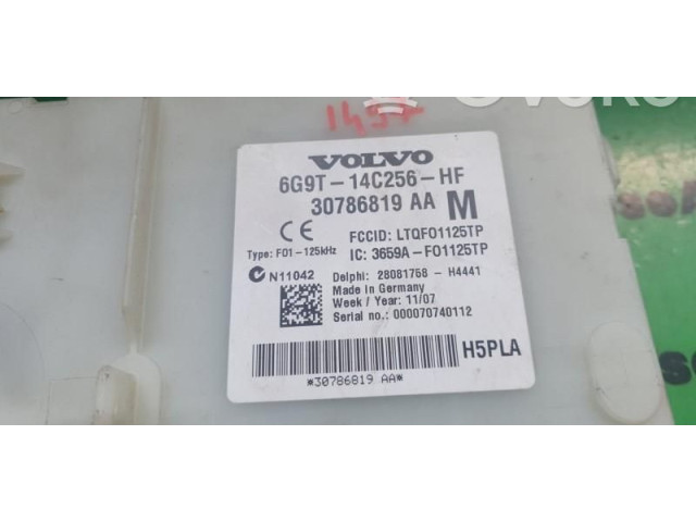 Блок предохранителей 30786819AA, 30786819AAM.   Volvo S80    