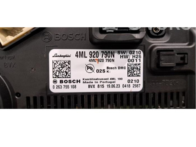 Přístrojová deska Lamborghini Urus 2023 4ML920790N