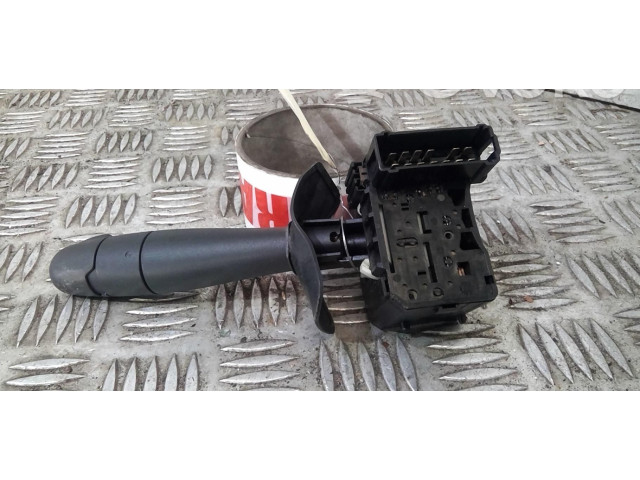 Ручка стеклоочистителей 6001551357 Dacia Logan I