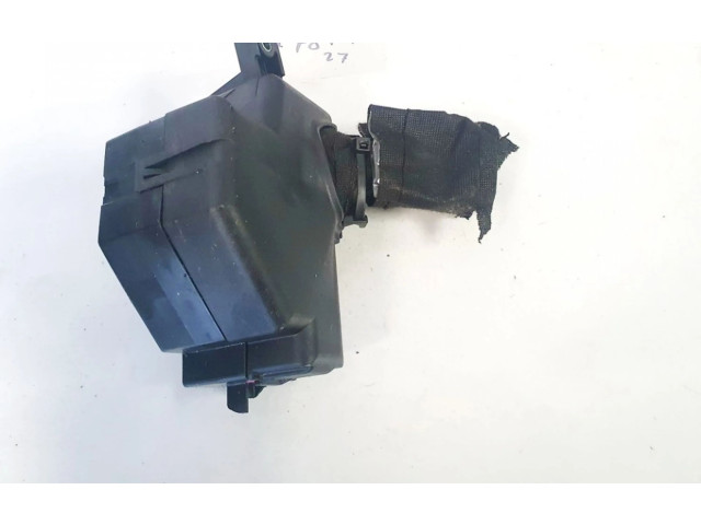 Блок предохранителей     Skoda Octavia Mk2 (1Z)    