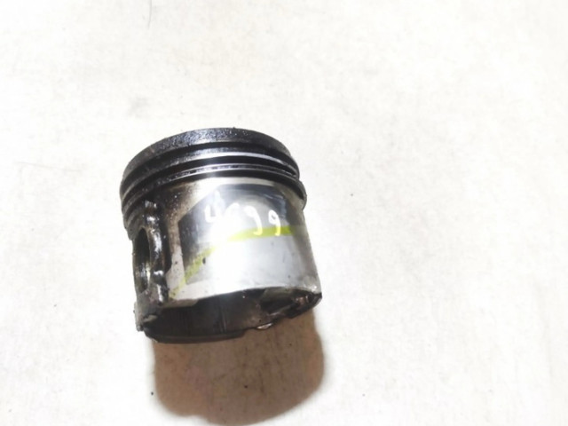  Поршень    Mazda 5 для дизельного двигателя 2.0