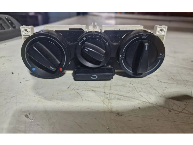 Блок управления климат-контролем    Skoda Octavia Mk1 (1U)