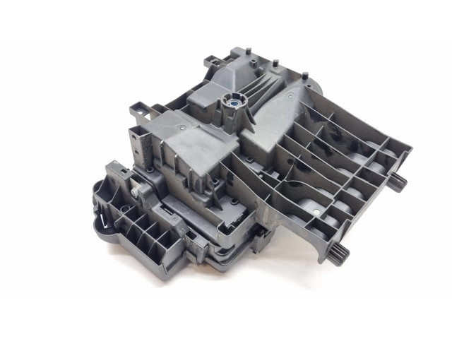 Блок предохранителей  23301690, 812461952   Chevrolet Volt II    