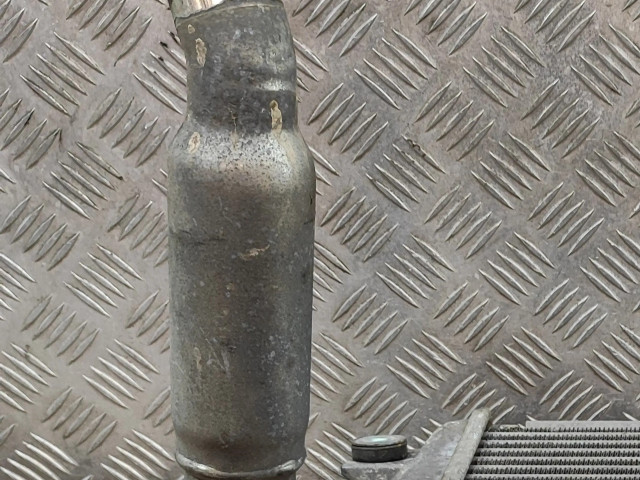 Интеркулер  1270001070   Toyota Hilux (AN10, AN20, AN30) 2.5