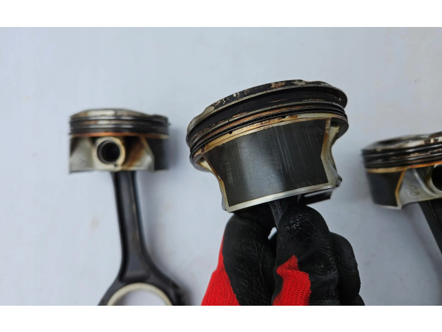 Píst 88L111 Mercedes-Benz C AMG W205