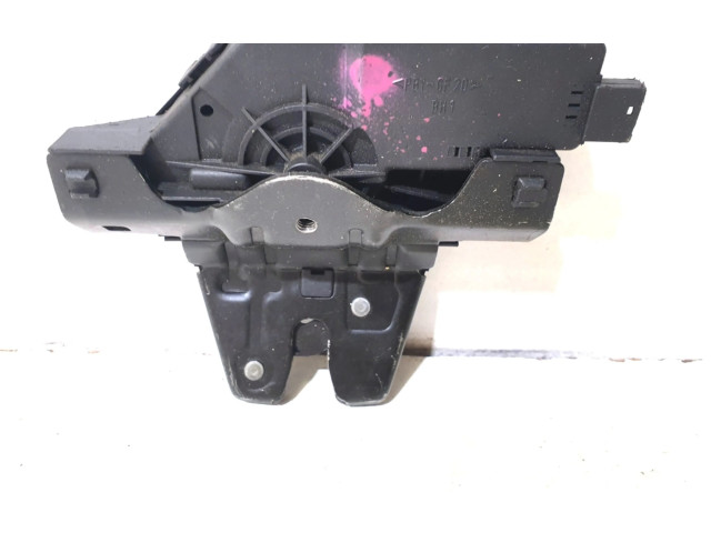 Замок багажника     Audi A6 S6 C5 4B 1997 - 2005 года