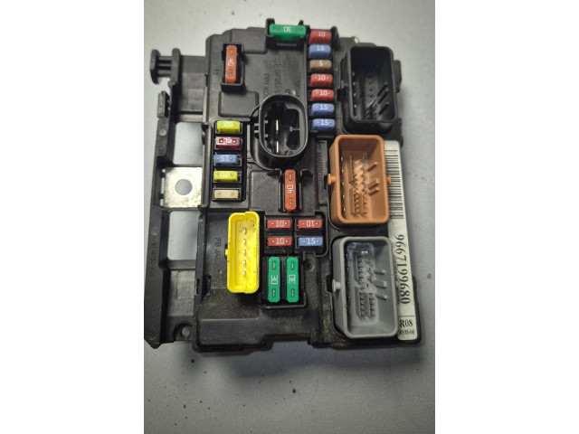 Блок предохранителей 9667199680 Citroen C5