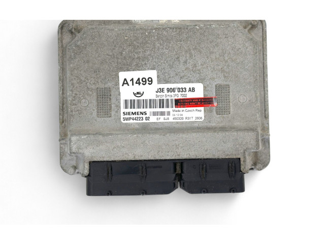 Блок управления двигателя 03E906033AB, 5WP4422302   Skoda Fabia Mk1 (6Y)