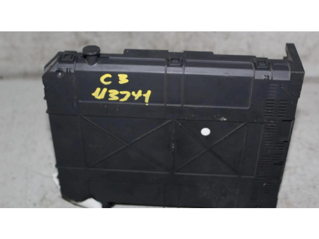 Блок предохранителей    Citroen C3 Picasso    