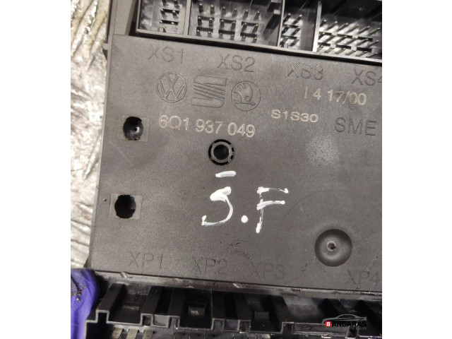 Блок комфорта 6q1937049 Skoda Fabia Mk1 (6Y)