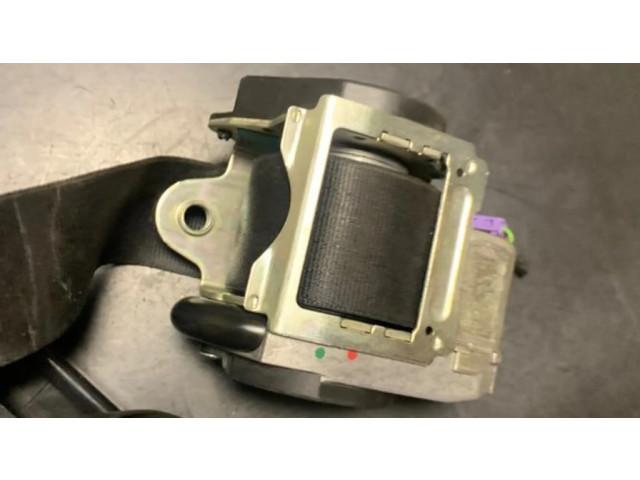 Передний ремень безопасности