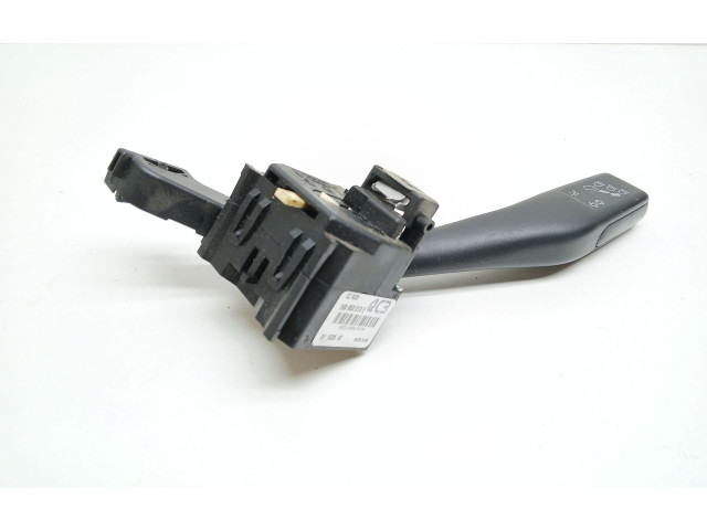 Ручка поворотов/ фонарей 1K0953513E Skoda Octavia Mk2 (1Z)