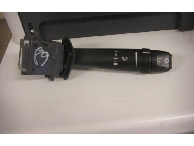 Ручка стеклоочистителей 30669741   Volvo V70