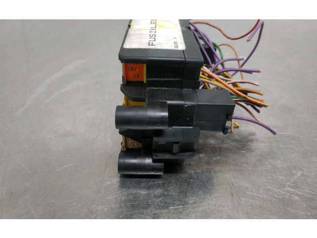 Блок предохранителей 9635518180 Peugeot 406