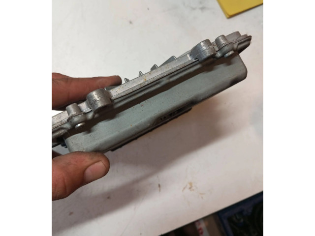 Блок управления двигателя 30729826   Volvo S60