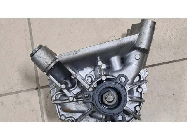 Масляный насос 7643256 BMW 5 F10 F11 4.4