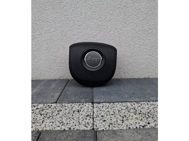 Подушка безопасности водителя P6BM591X9AA Jeep Grand Cherokee