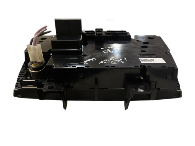 Блок управления климат-контролем 8691876, 04W23E01 Volvo V70