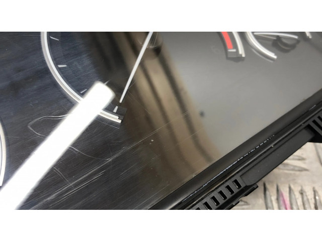 Přístrojová deska BMW 5 F10 F11 2014 9363248, 17388410