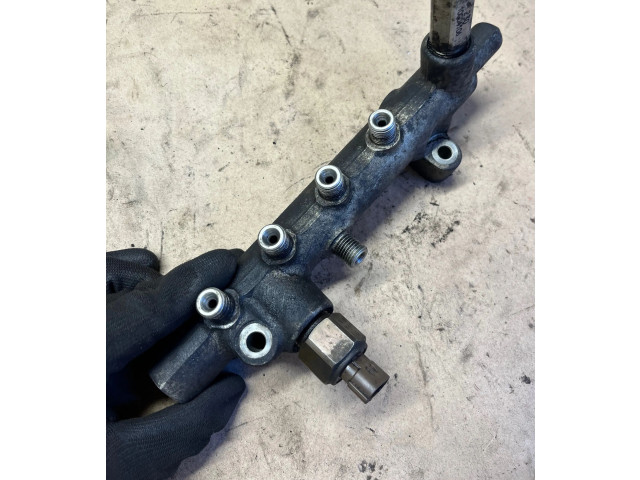 Vstřikovací lišta 2376870476, 10g04106 Opel Meriva A