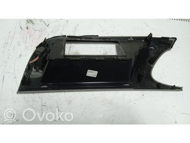 Отделка внутренней панели