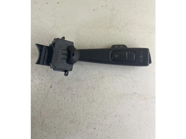 Ручка стеклоочистителей 17D770   Volvo V50