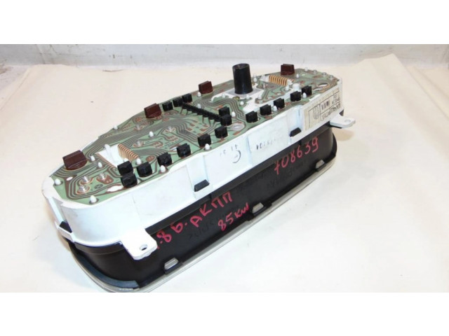 Панель приборов MR216591, MR270101 Mitsubishi Carisma