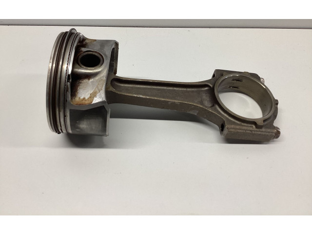 Поршень с шатуном Dodge Challenger