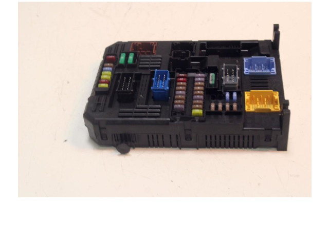Блок предохранителей Peugeot 2008 II 2019 - года