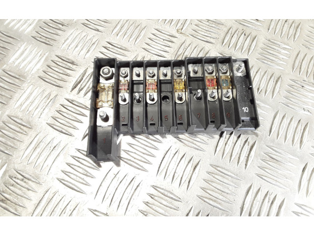 Pojistková skříňka 7H0937550A Volkswagen Transporter - Caravelle T5 2005