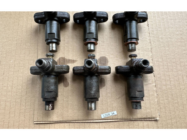 Форсунка 1660050L85, 1660050L25 Nissan Laurel LD28