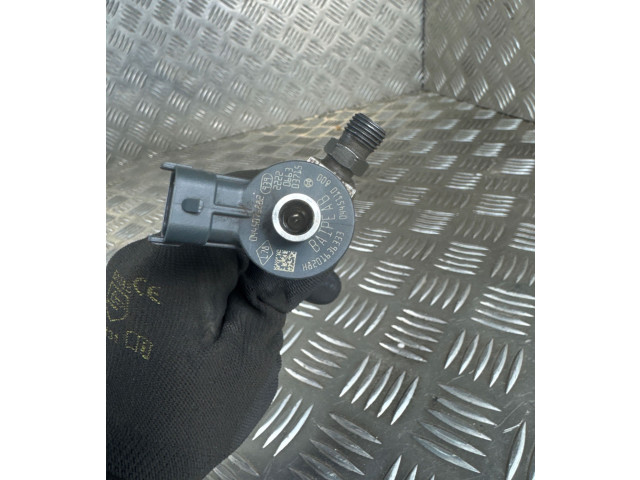 Форсунка 0445110800, H8201636333    Renault Clio V   