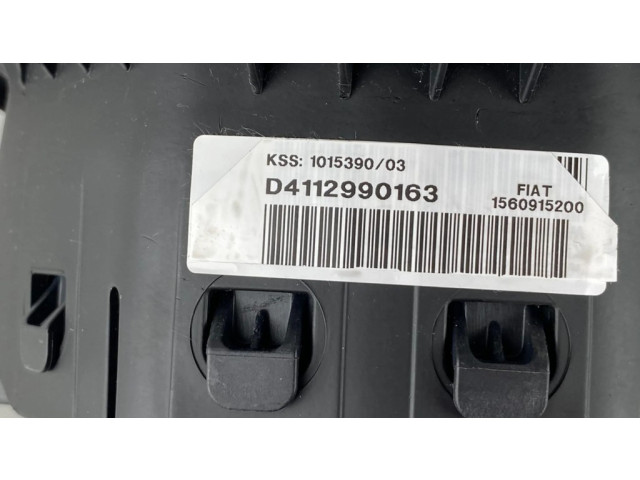 Подушка безопасности водителя 1560915200, D4112990163 Alfa Romeo Giulietta