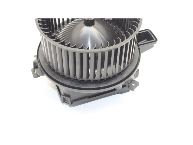 Вентилятор печки 4M2820021 Audi Q5 SQ5